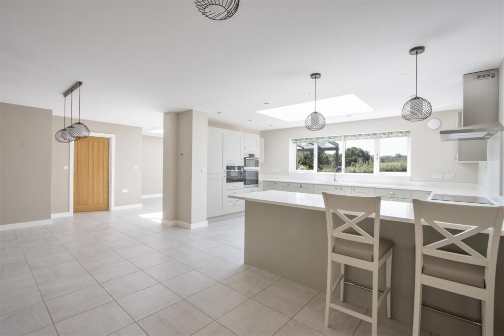 Kitchen/Diner/Family Room