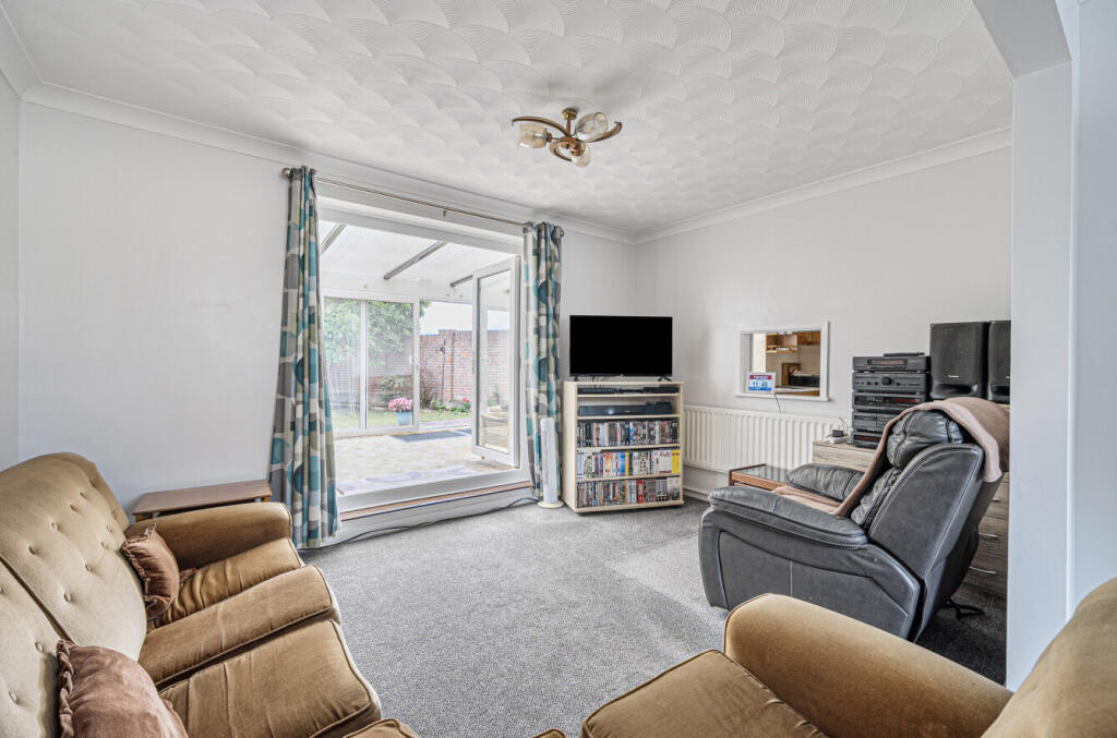 1348571-16-68b6d4...