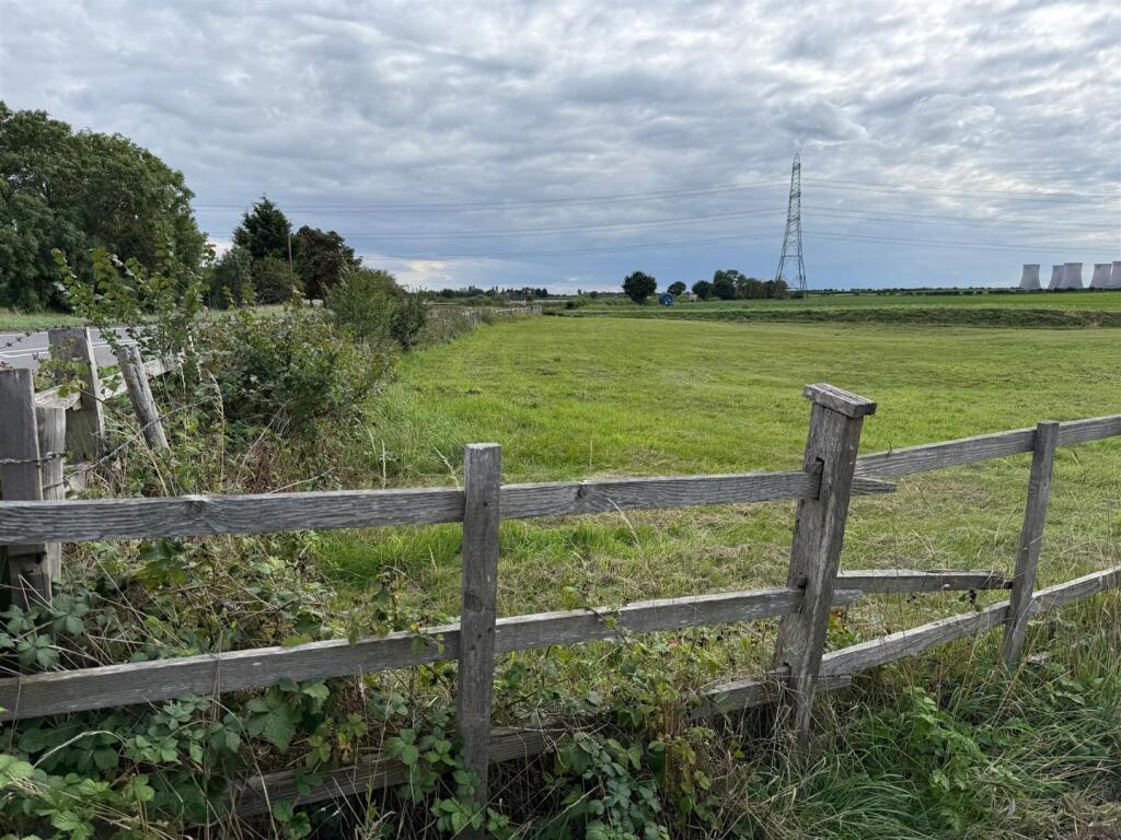 Lot 4 (2).jpg