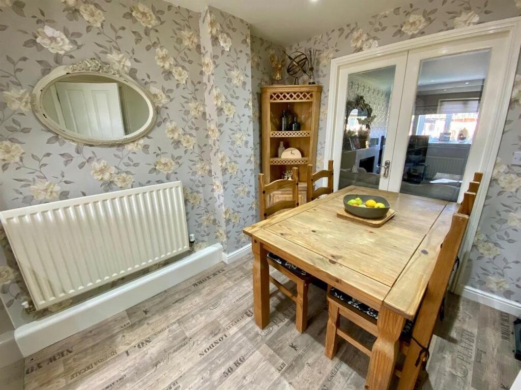 dining kitchen.jpg