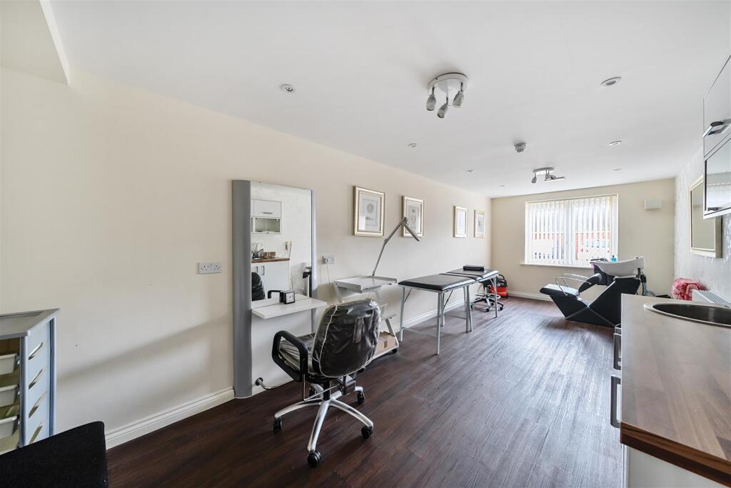 Owners Wellbeing Suite.jpg