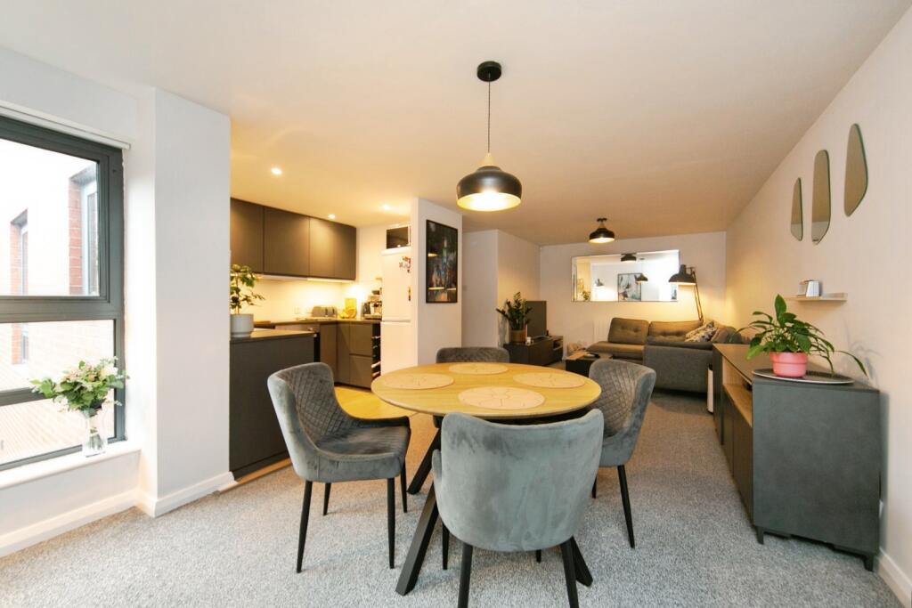 Madison Square, LIVERPOOL, Merseyside, L1