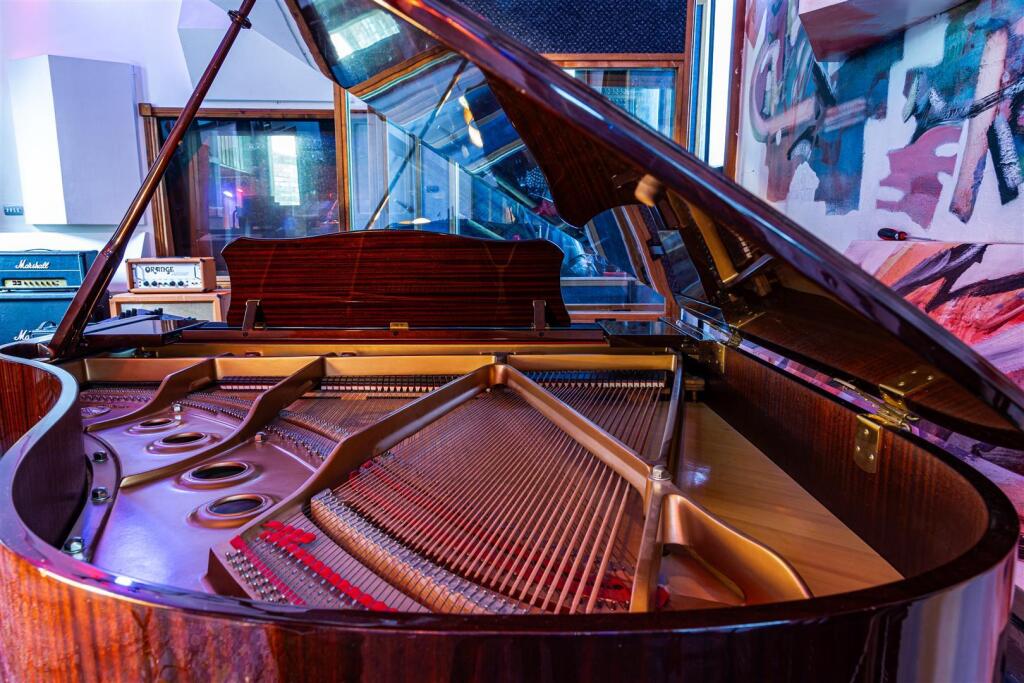 Piano