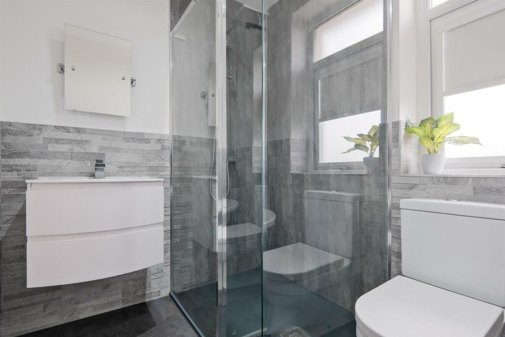 012-8 Curlinghaugh Crescent ML2 8JR.jpg