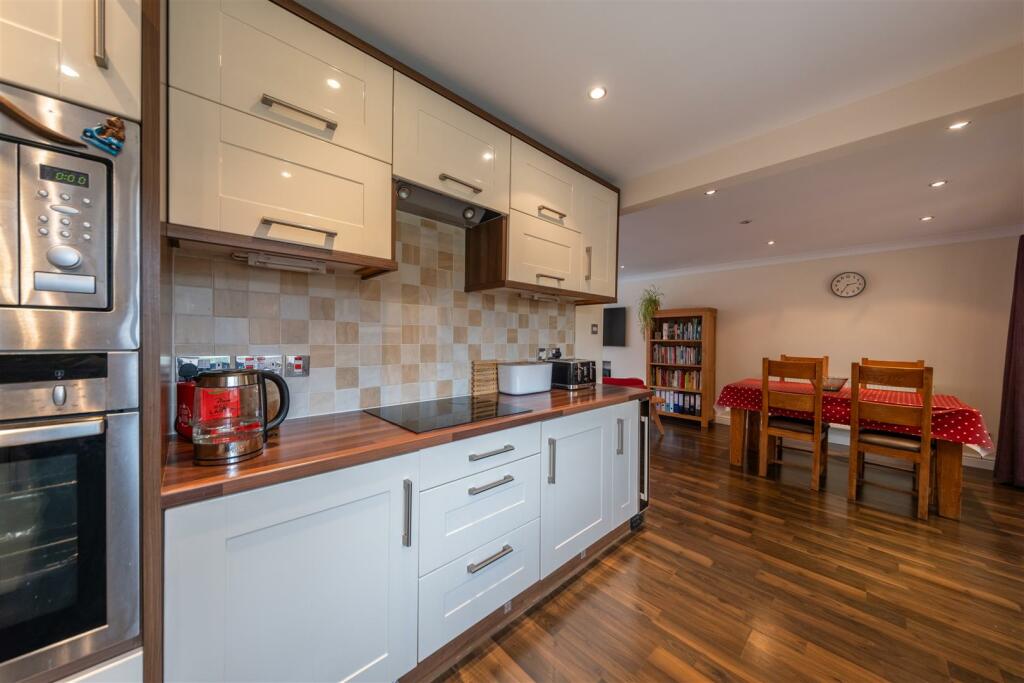 32 Bowmere Road-004.jpg