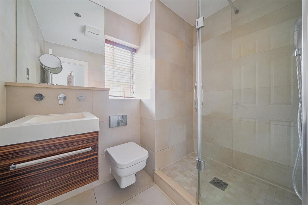 Ensuite Shower Room