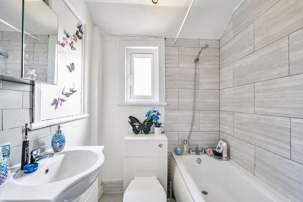 Bathnroom