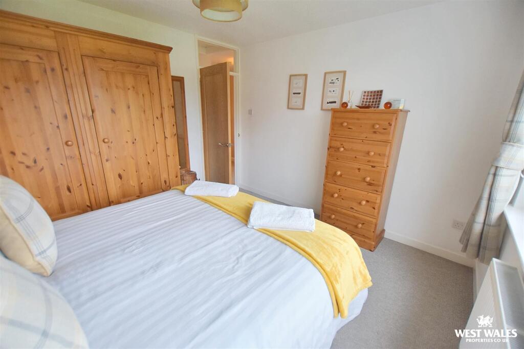 3 - 2025-11-10T122324.200.jpg