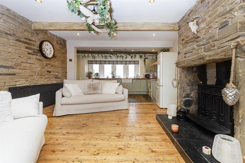 Living/Dining Kitchen