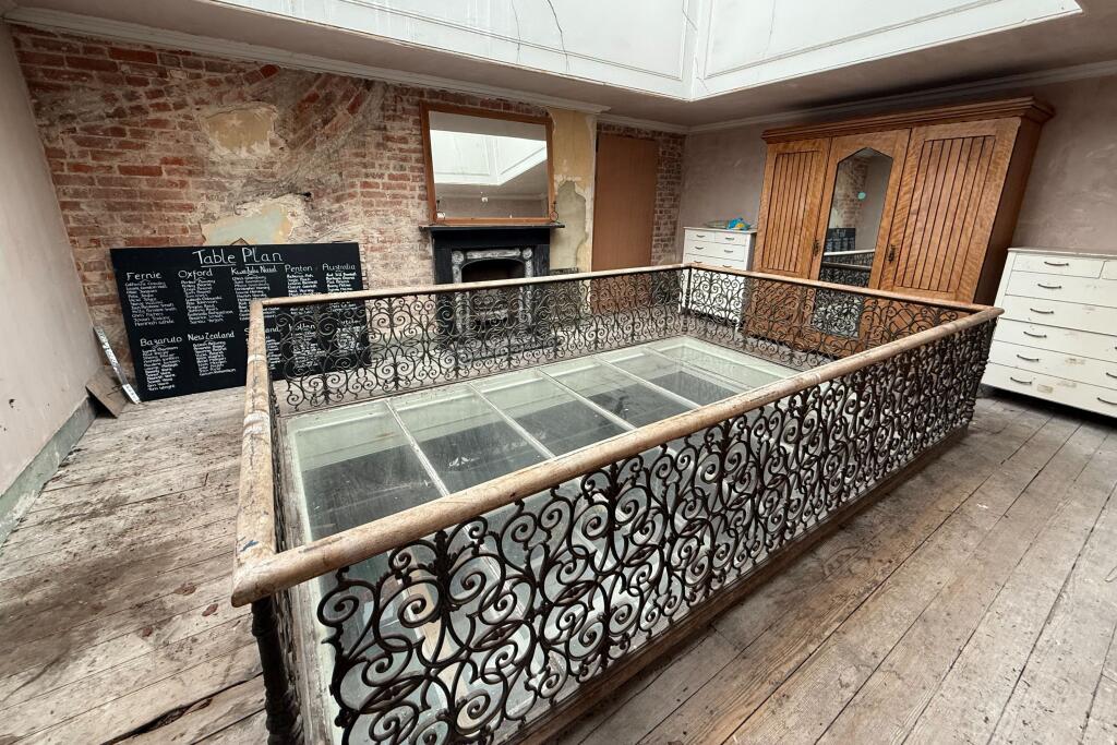 Penton Lodge, Penton Mewsey, Andover, Hampshire SP11 0RD