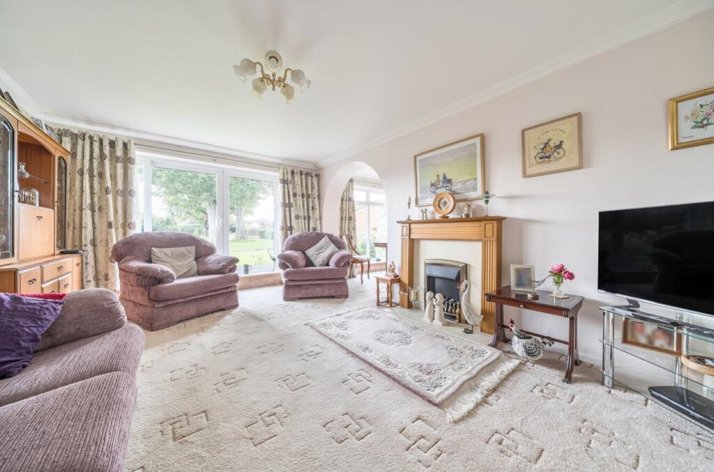 1361416-12-68dd645d8e572