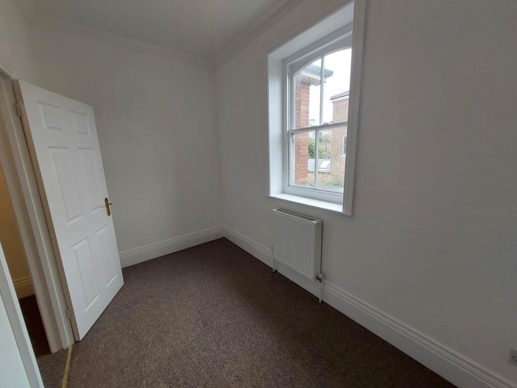 Bedroom 3 (large sin