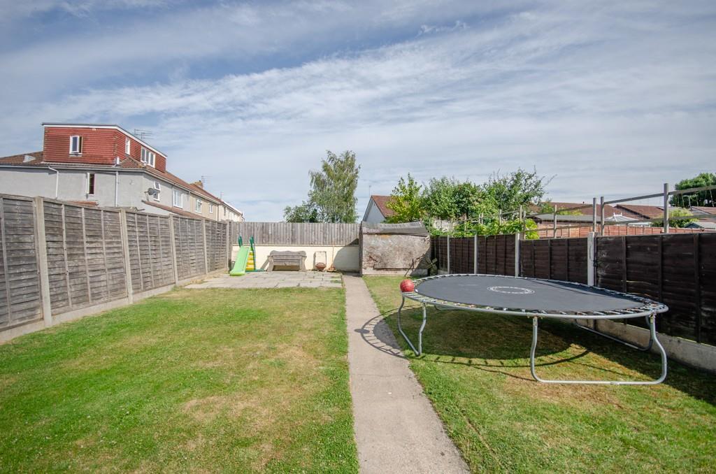 Rear garden pic 2.jpg