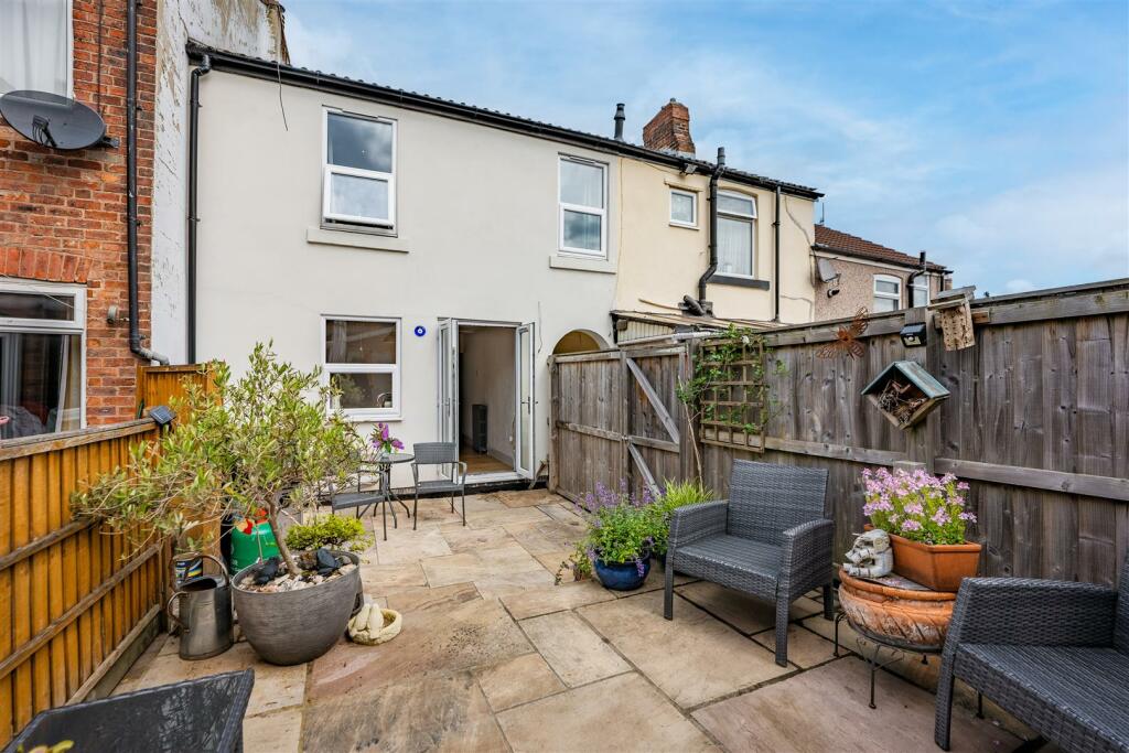 77 Stanforth Street-18.jpg