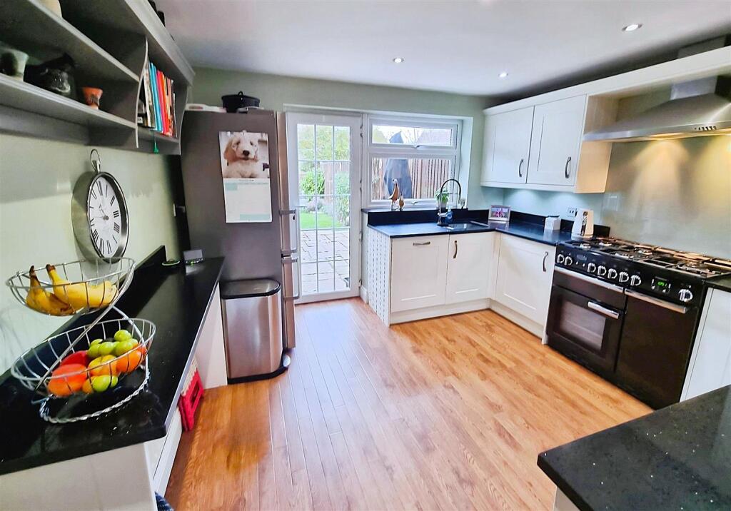 user_edited_photo-f9a24aa9_user-edited-654ee3df-33