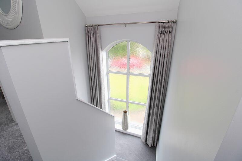 Feature Window