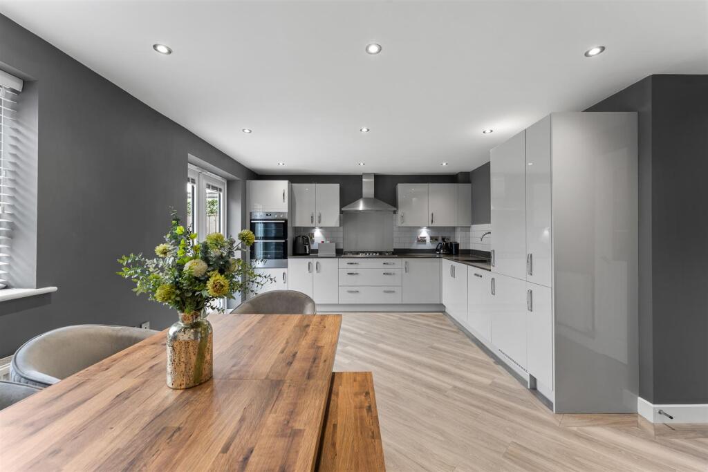 Kitchen Diner