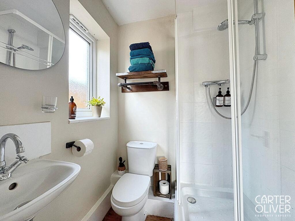 BEDROOM 1 ENSUITE