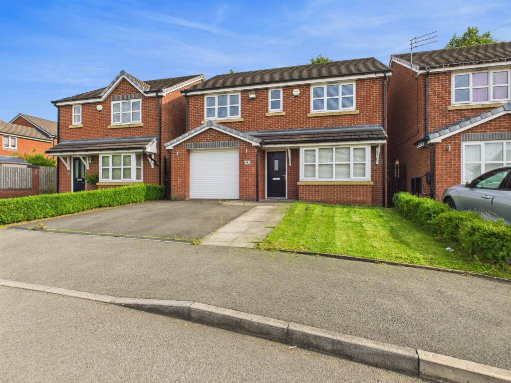 CAM03729G0-PR0113-STILL033