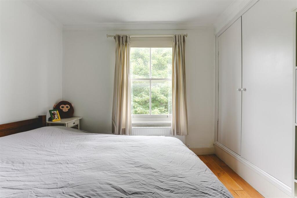 Downs Park Road-16.jpg