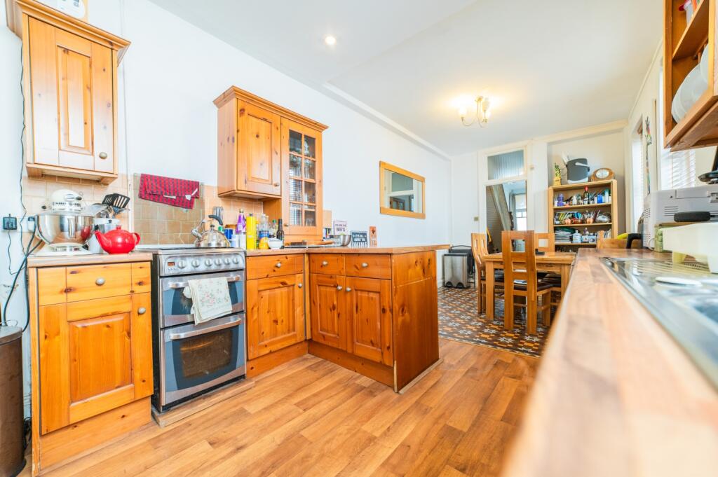 Call 02920 454555 to secure your viewing_11