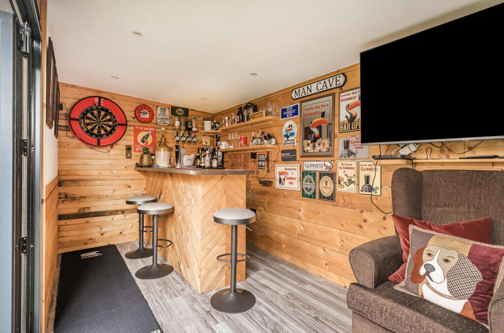 1361206-28-68daaa...