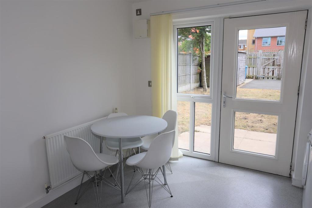 Dining Space.jpg