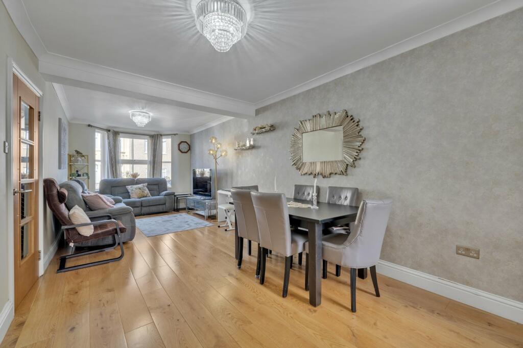 Reception Room/Dining Room 