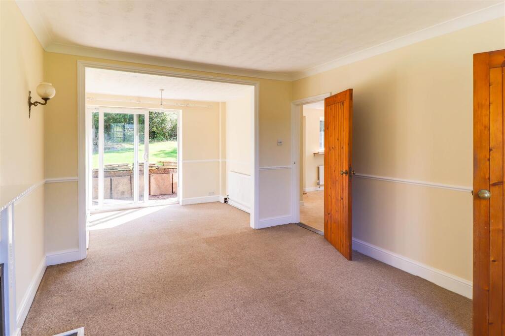 Reception 1.1.jpg