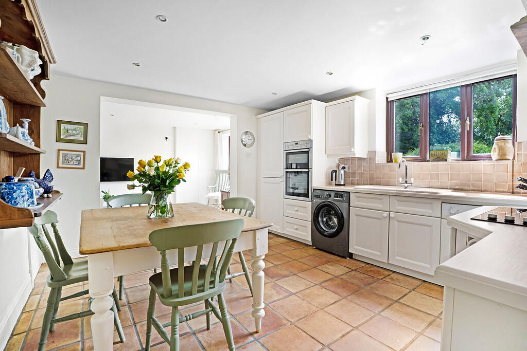 kitchen dining ro...