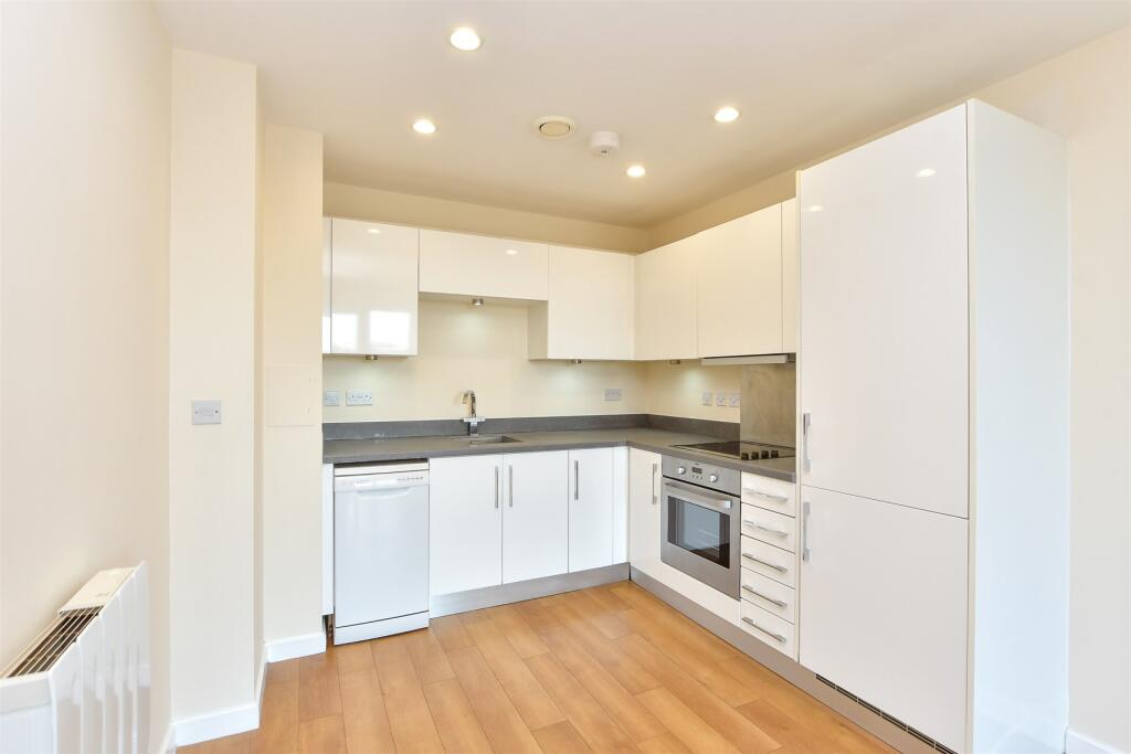 Kitchen/ Living Area