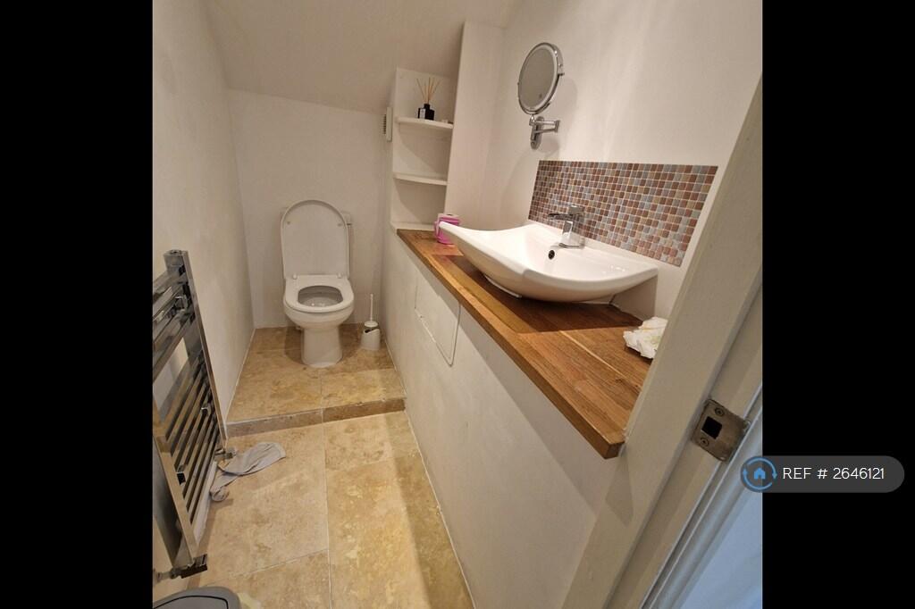 Master Ensuite
