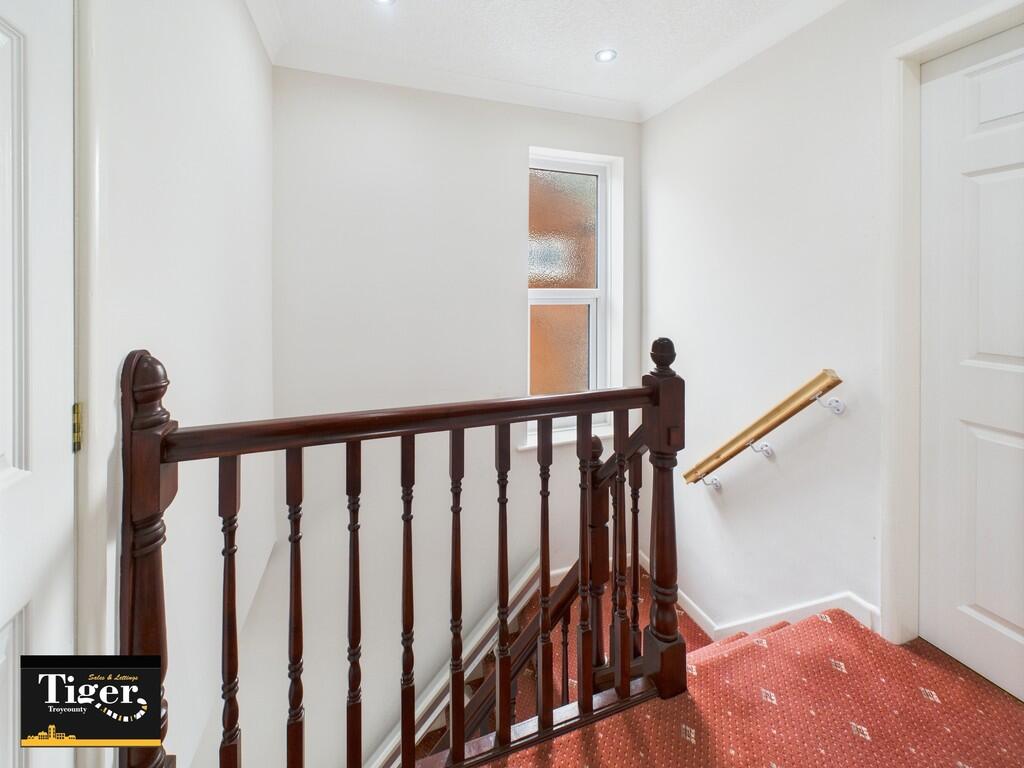 CAM02176G0-PR0681...