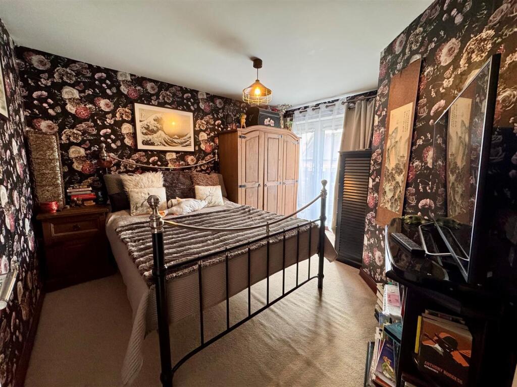 Bedroom.jpg