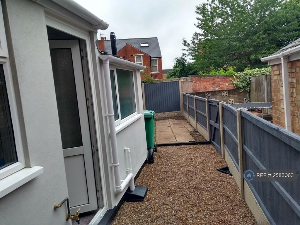 Rear Yard - Useful Space