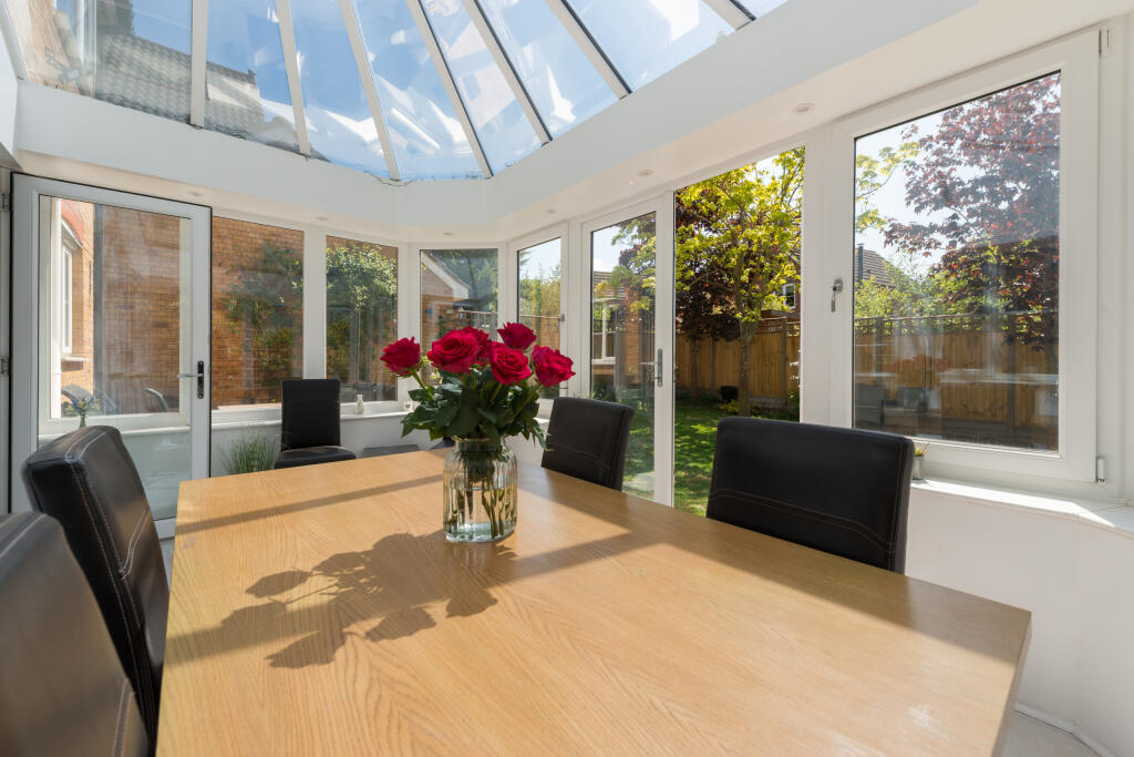 Conservatory / Dining Room