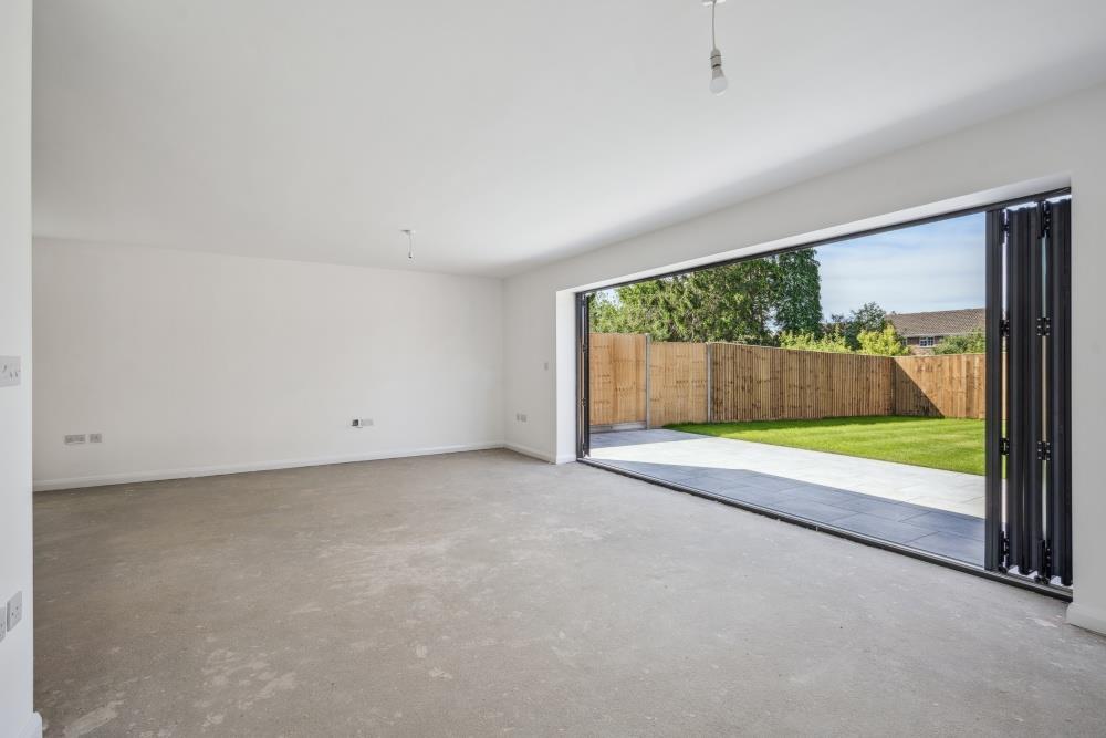 DSC06214-6e7daedf9686bb891ab9edb749689018 - 800px.