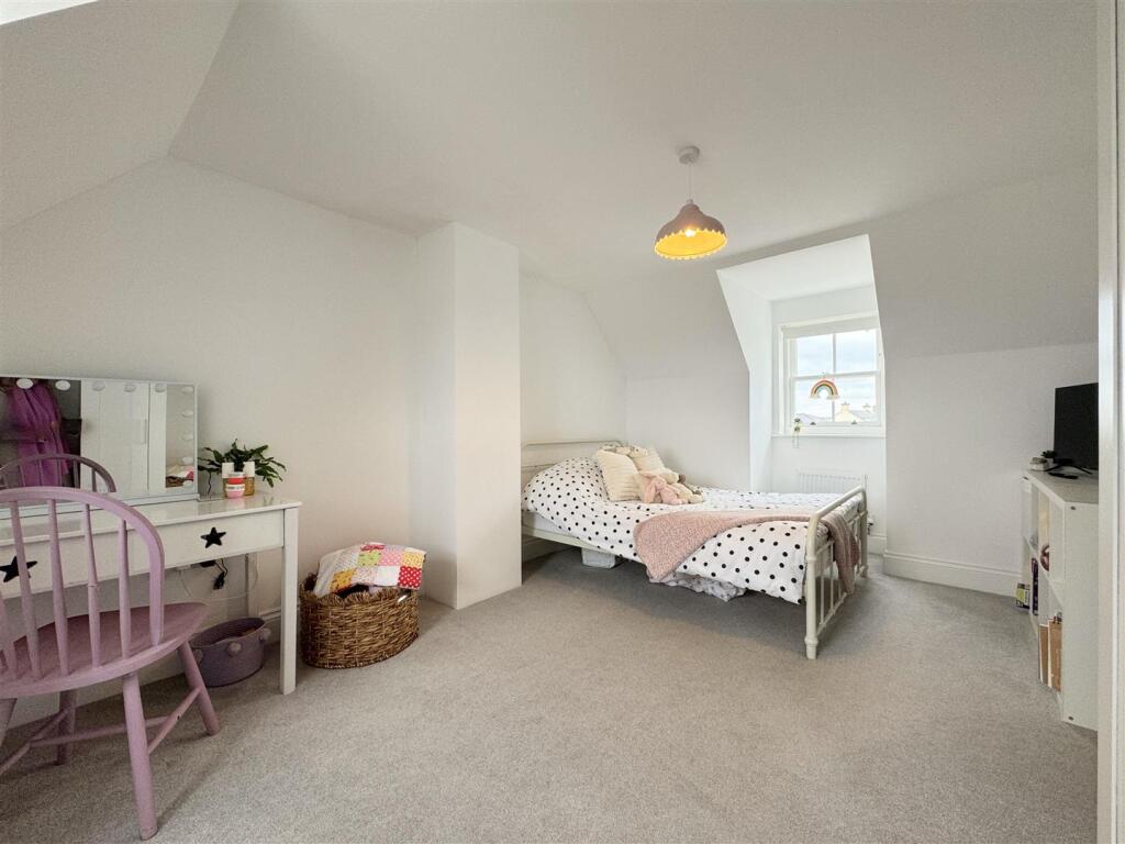 Bedroom 4