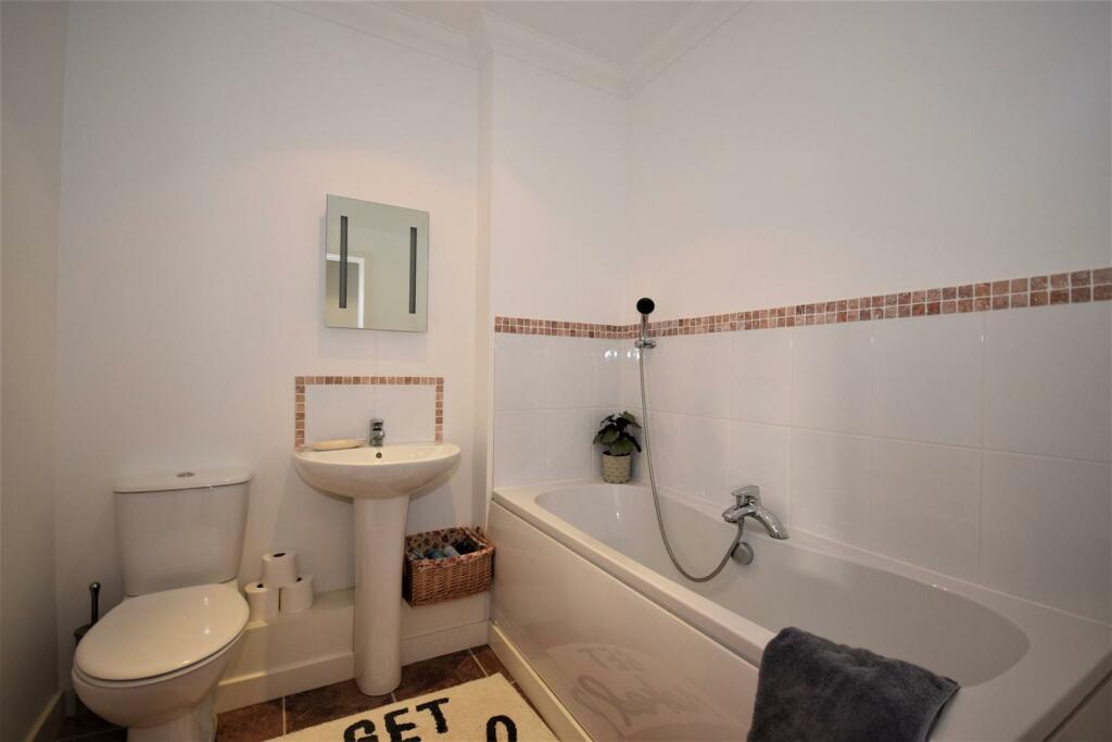 BATH.JPG