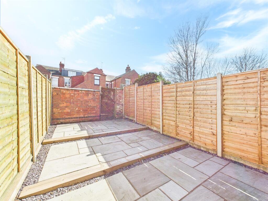 CAM03736G0-PR0101-STILL012 copy.jpg