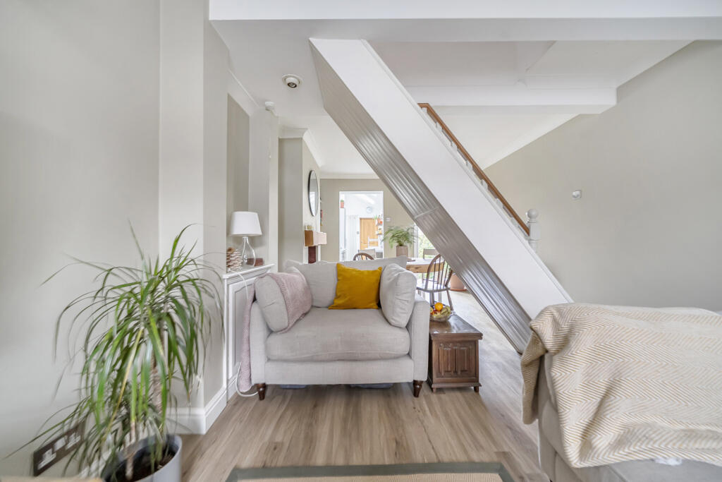 1396218-23-695d2a...