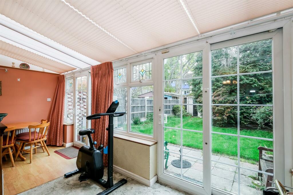 36, Hurst Avenue-23_web.jpg