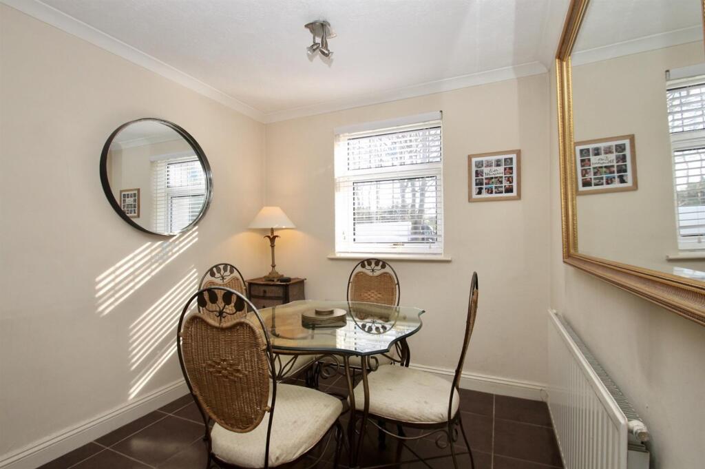 Dining area.jpg