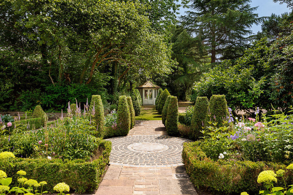 fir_tree_cottage_...