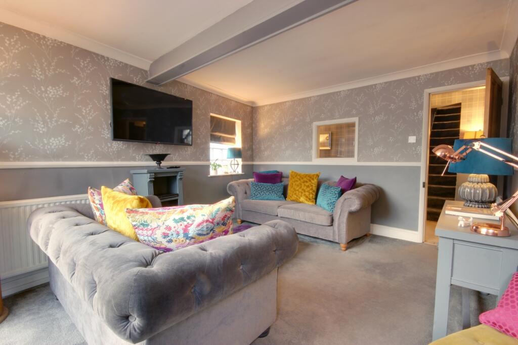 1 Lounge B
