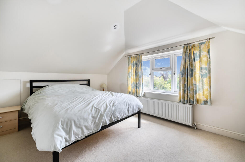 1349721-13-68c2de...