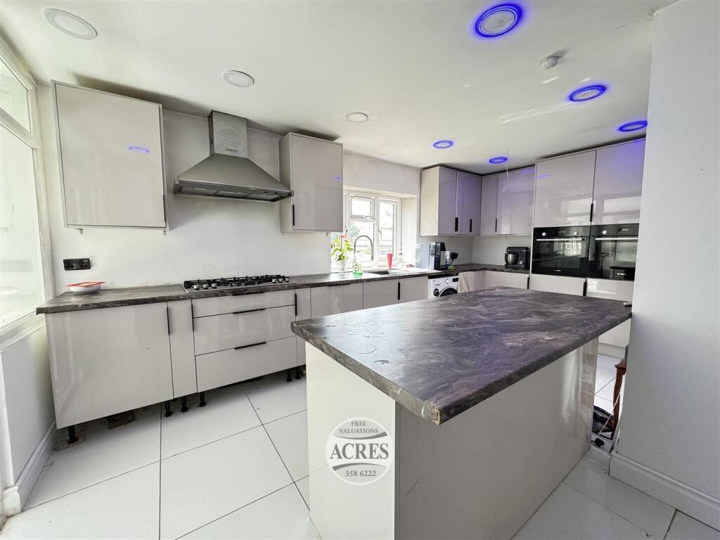 IMG_1542 (Large).jpg