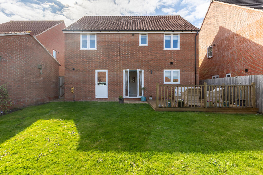 Headland Rise 16 External-7