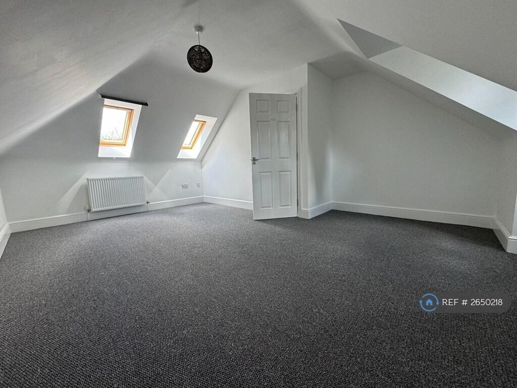 Large Top Floor Bedroom