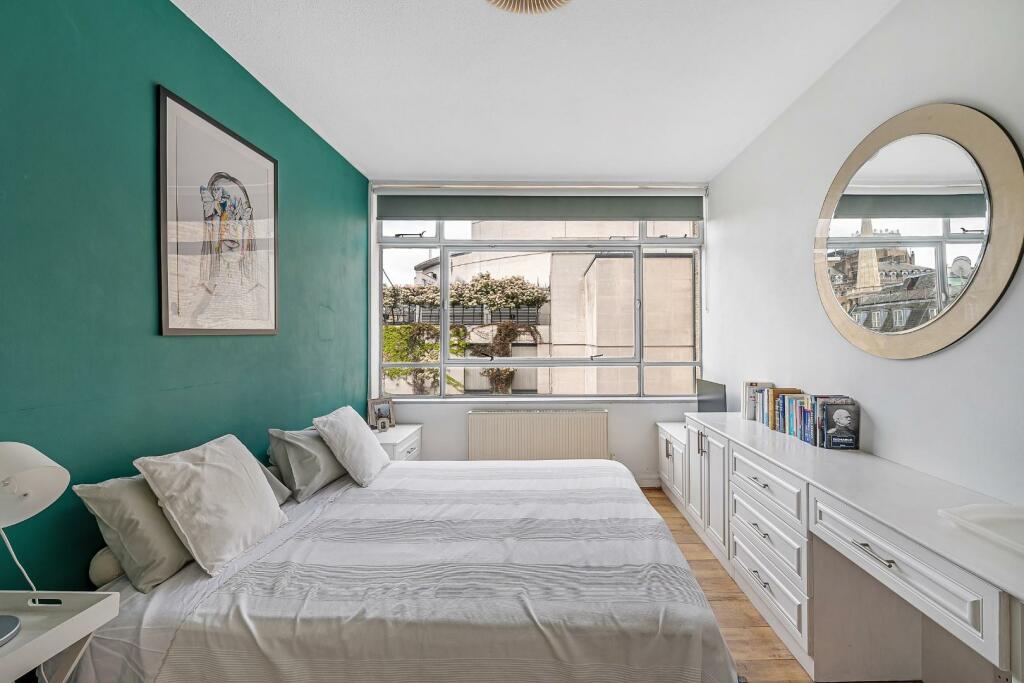 Flat 15 89 Great Portland Street-11.jpg